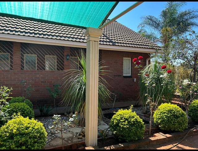 3 BEDROOM HOUSE FOR SALE IN CHROOM PARK